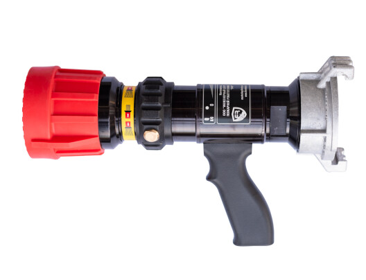 Пожарный ручной ствол РСКУ-70А-АП автоматически поддерживает давление в диапазоне 0,4-0,6 МПа при изменении расходов от 4 до 15 л/с  РСКУ-70А-АП Автомат пожарного