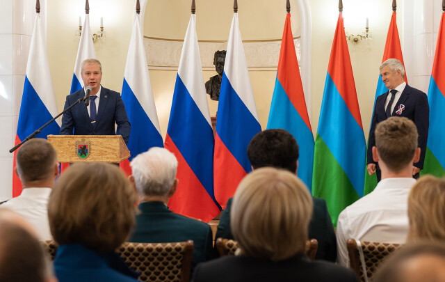 Вручение ЭФЭР медали "За заслуги перед Республикой Карелия"
